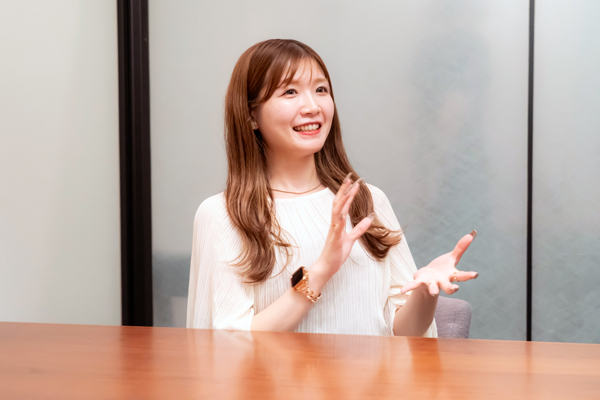 インタビュー写真