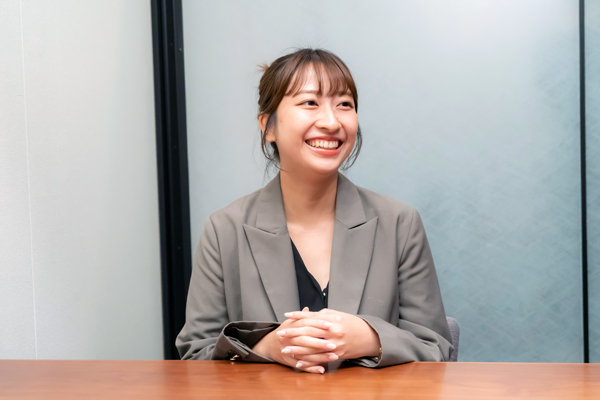 インタビュー写真